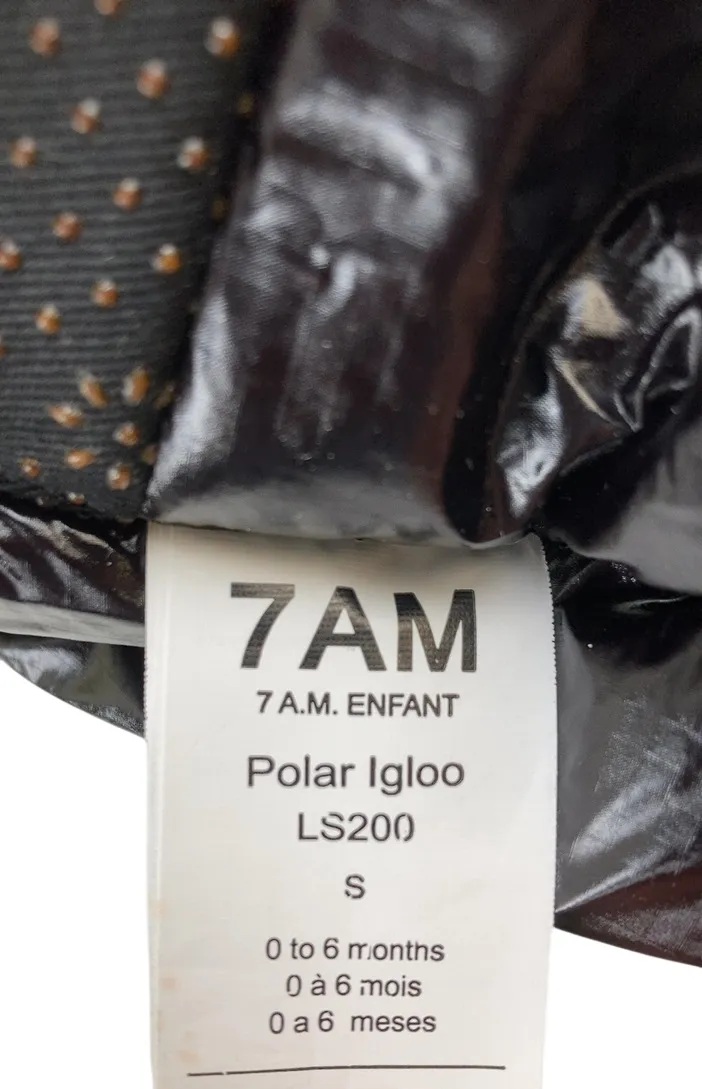 7 A.M. Enfant Polar Igloo Footmuff, Black Polar/Plush
