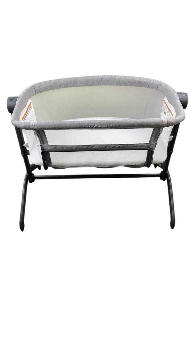 Baby Delight Beside Me Wink Bassinet & Bedside Sleeper, Pebble Grey