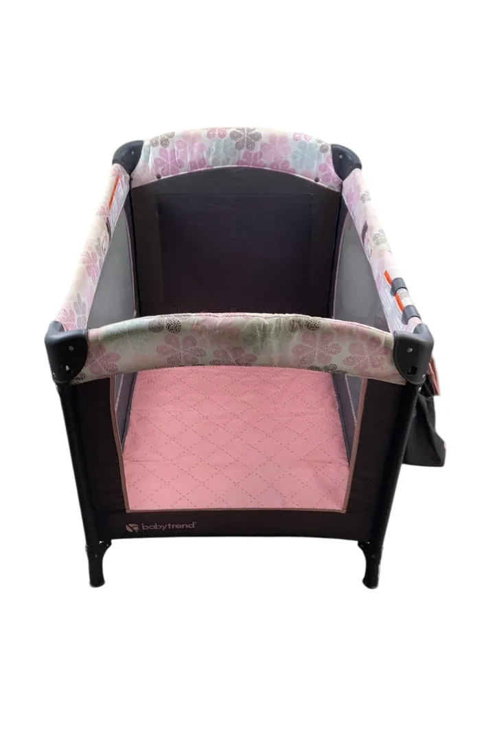 Baby Trend Lil Snooze Deluxe II Nursery Center, Floral Rain