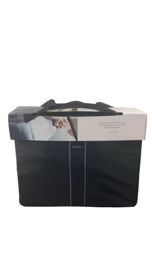 BabyBjorn Travel Crib Light Bundle with Fitted Sheet, Silver