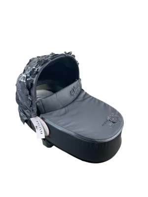 Cybex PRIAM Lux Carry Cot, Simply Flowers Grey