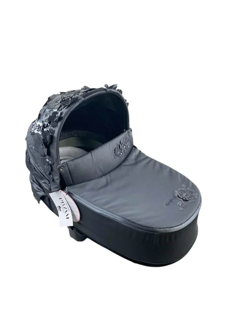 Cybex PRIAM Lux Carry Cot, Simply Flowers Grey