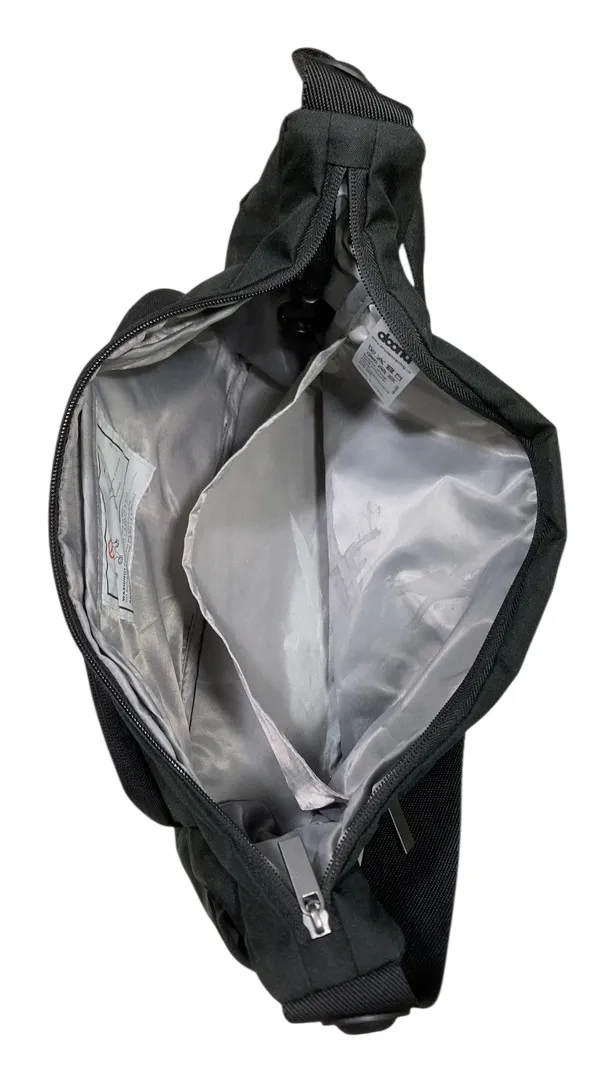 Doona Essentials Bag, Midnight Edition