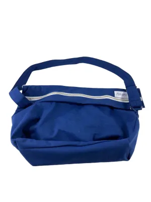 Esembly Zipper Day Bag