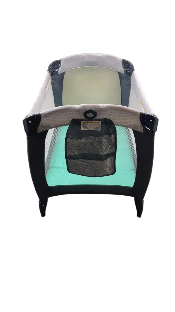 Graco Pack 'n Play Playard Reversible Seat & Changer, Basin