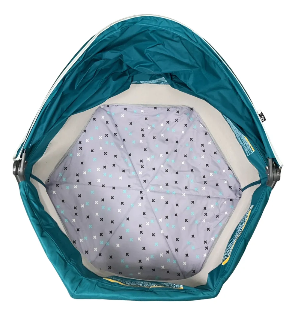 Graco Travel Lite Portable Bassinet, Brixton Fashion