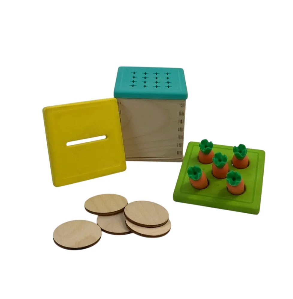 Lovevery The Babbler Play Kit