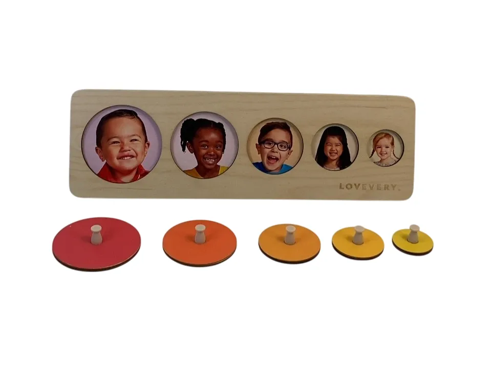 Lovevery The Babbler Play Kit