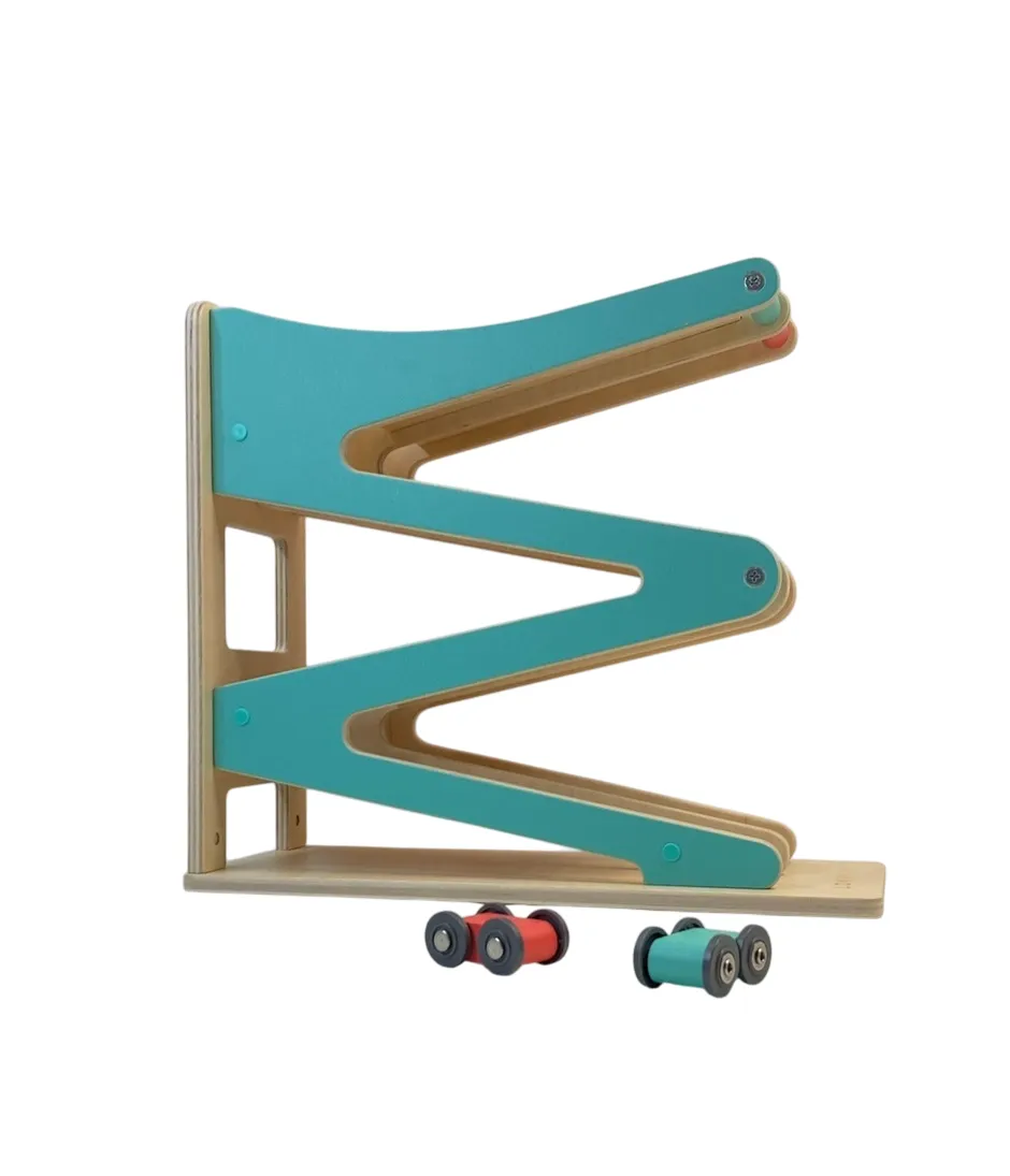Lovevery The Pioneer Play Kit