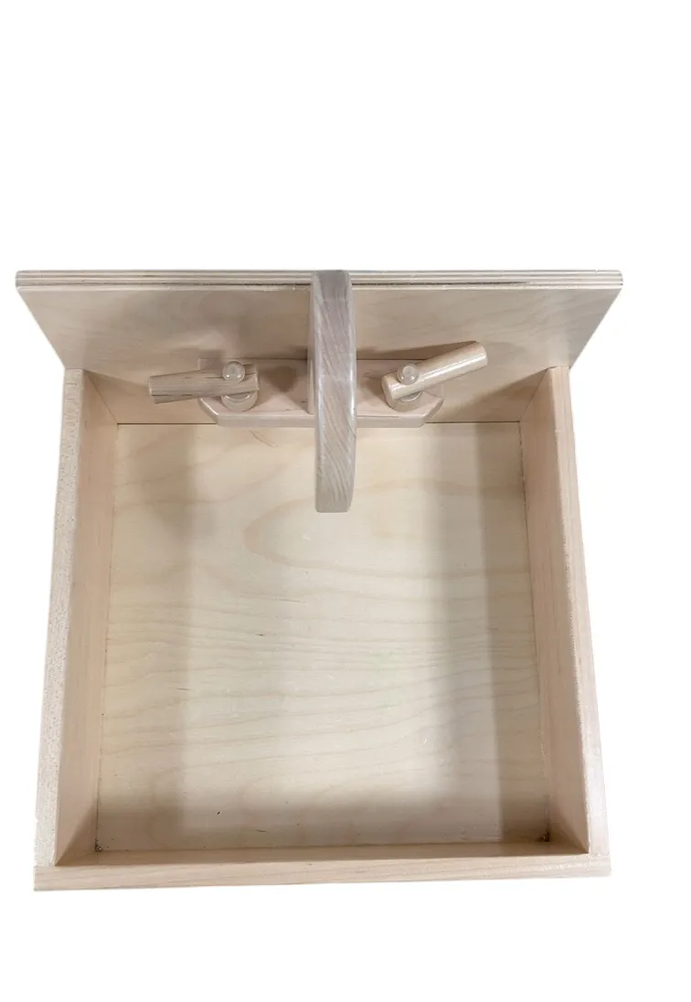 Milton & Goose Essential Play Kitchen, Natural