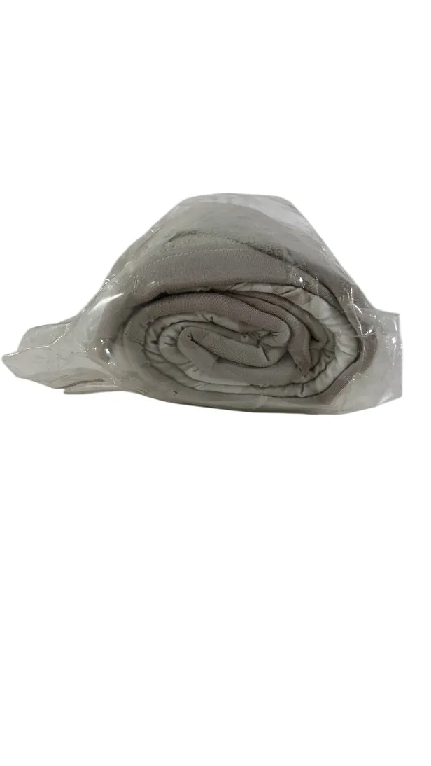 Oilo Studios Cuddle Blanket, Leaf