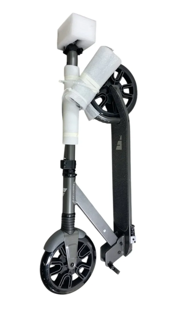 Radio Flyer Flyer Kickstart Max, Black