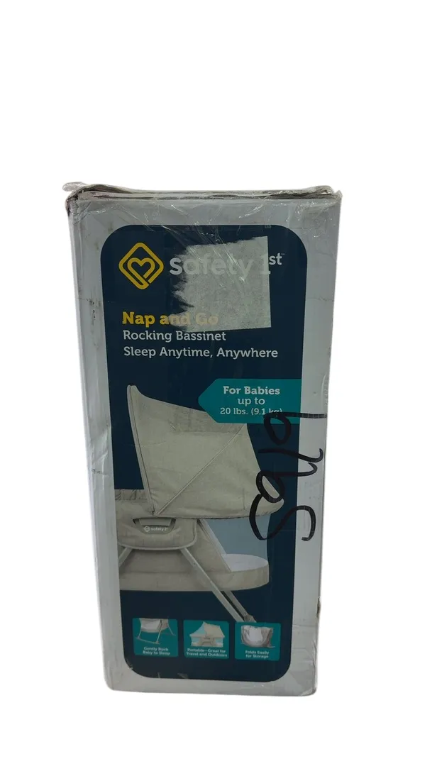 Safety 1st Nap and Go Rocking Bassinet