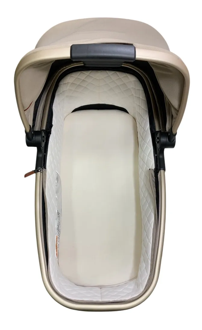 Silver Cross Reef Bassinet, Stone