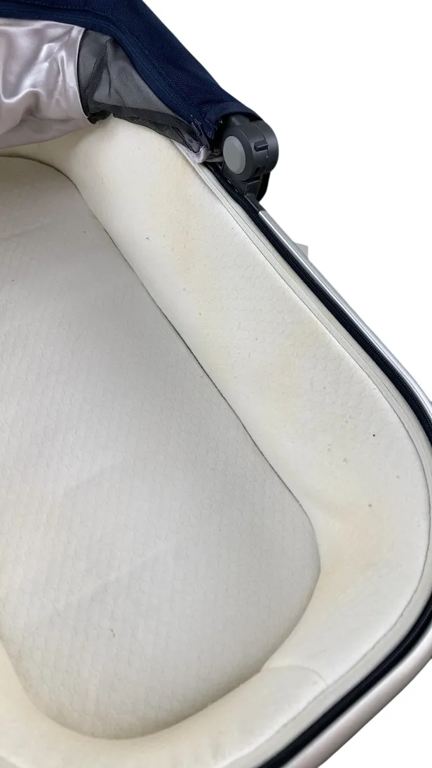 UPPAbaby Bassinet, Taylor (Indigo)