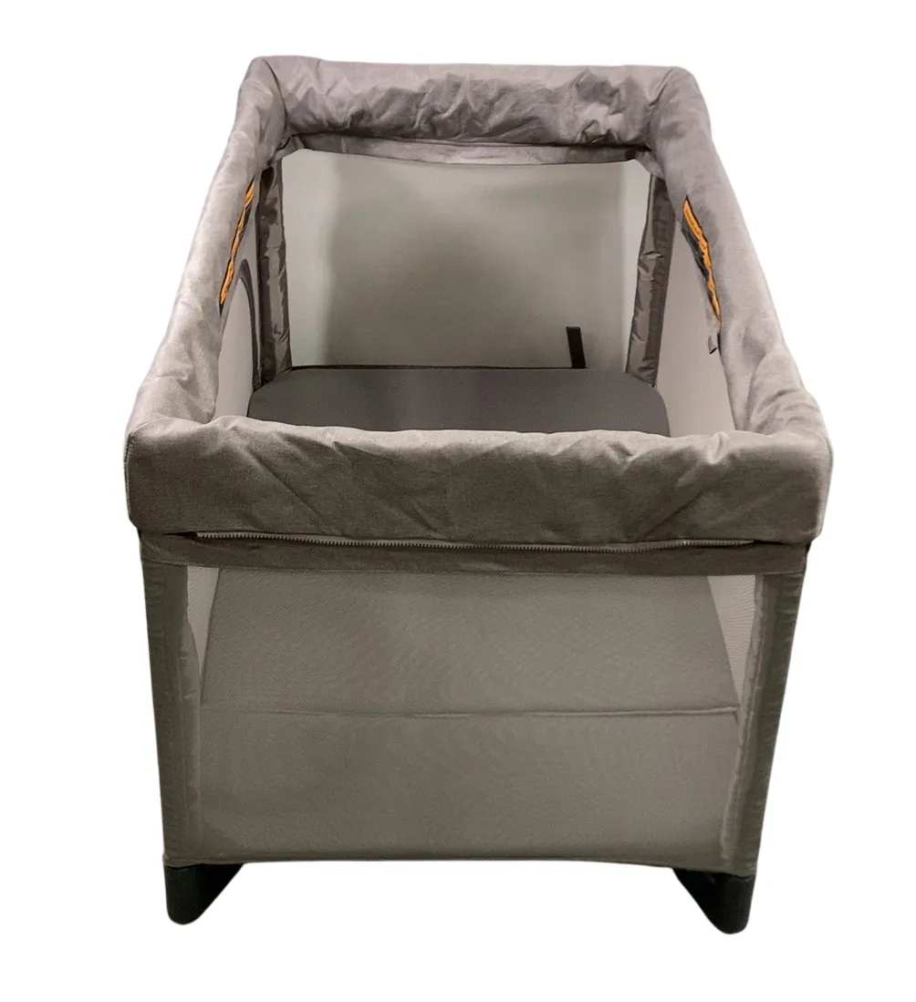 UPPAbaby REMI Playard, Wells (Dark Taupe Melange)