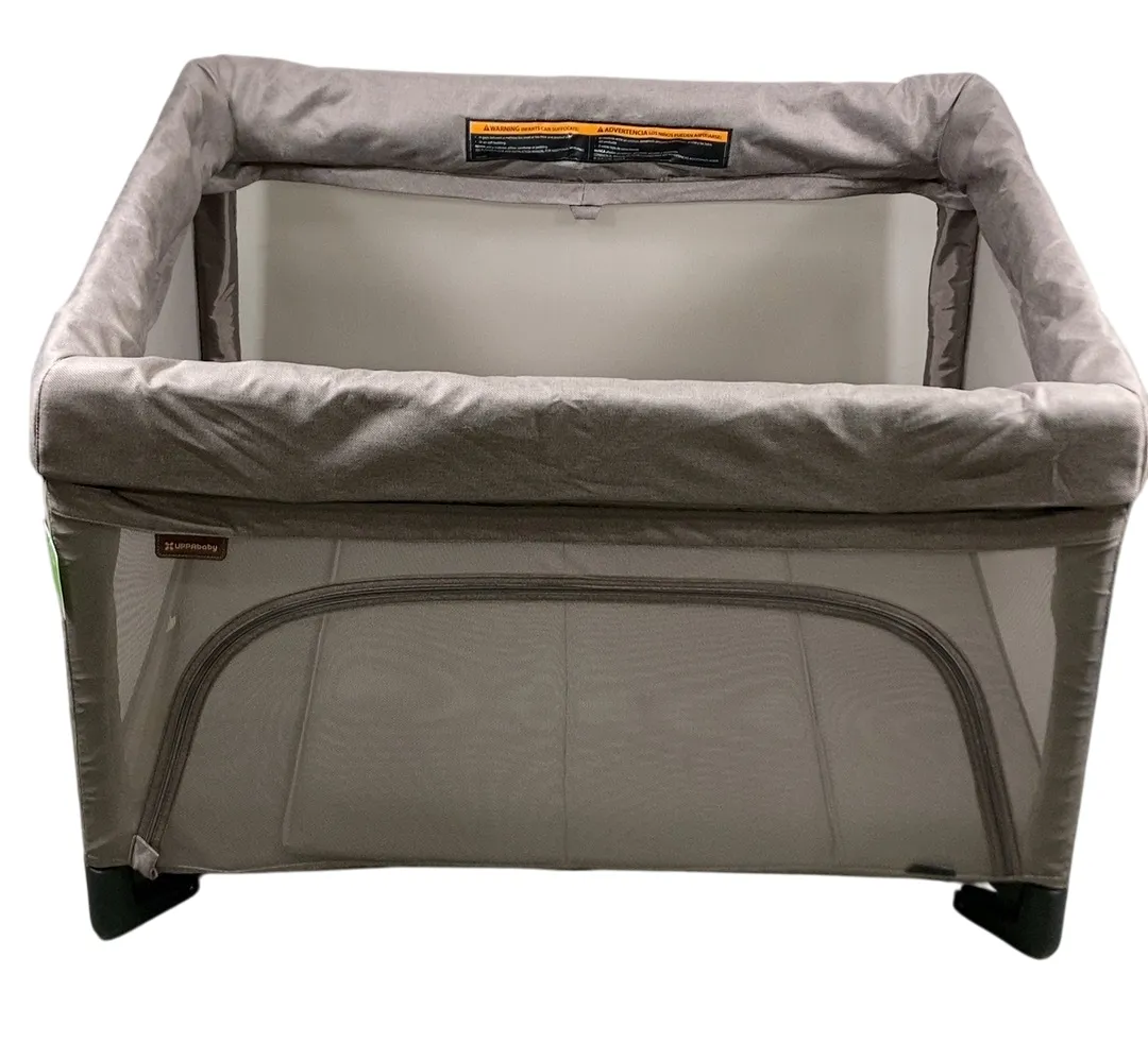 UPPAbaby REMI Playard, Wells (Dark Taupe Melange)